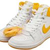 Intersport Nike Jordan Air Ship white yellow Zapatillas de baloncesto